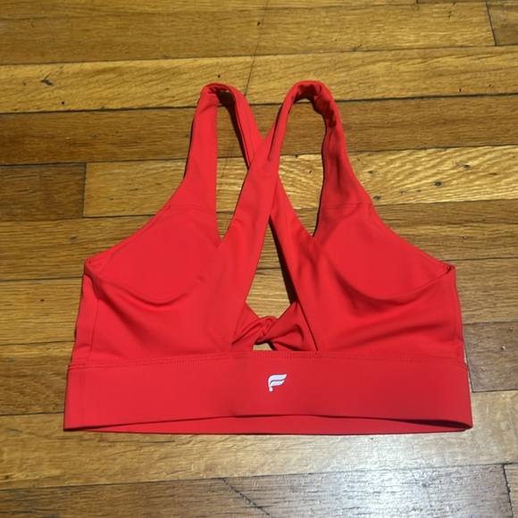 Fabletics Oasis Twist Sports Bra Medium Support in Red, size XS/S - Picture 10 of 11